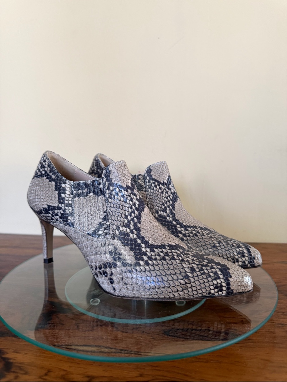 Inez Marisol 70 in Natural Snake Emboss in size 8.5 M - Picture 6 of 12